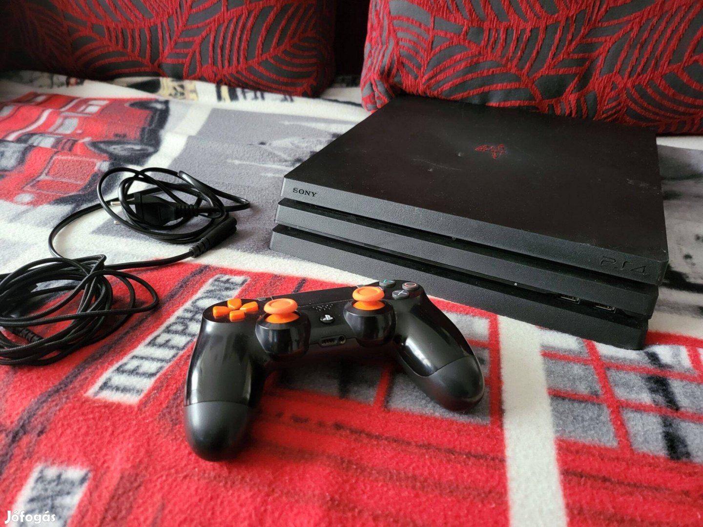 Playstation 4 Pro 1TB Cuh-7216B Gtav