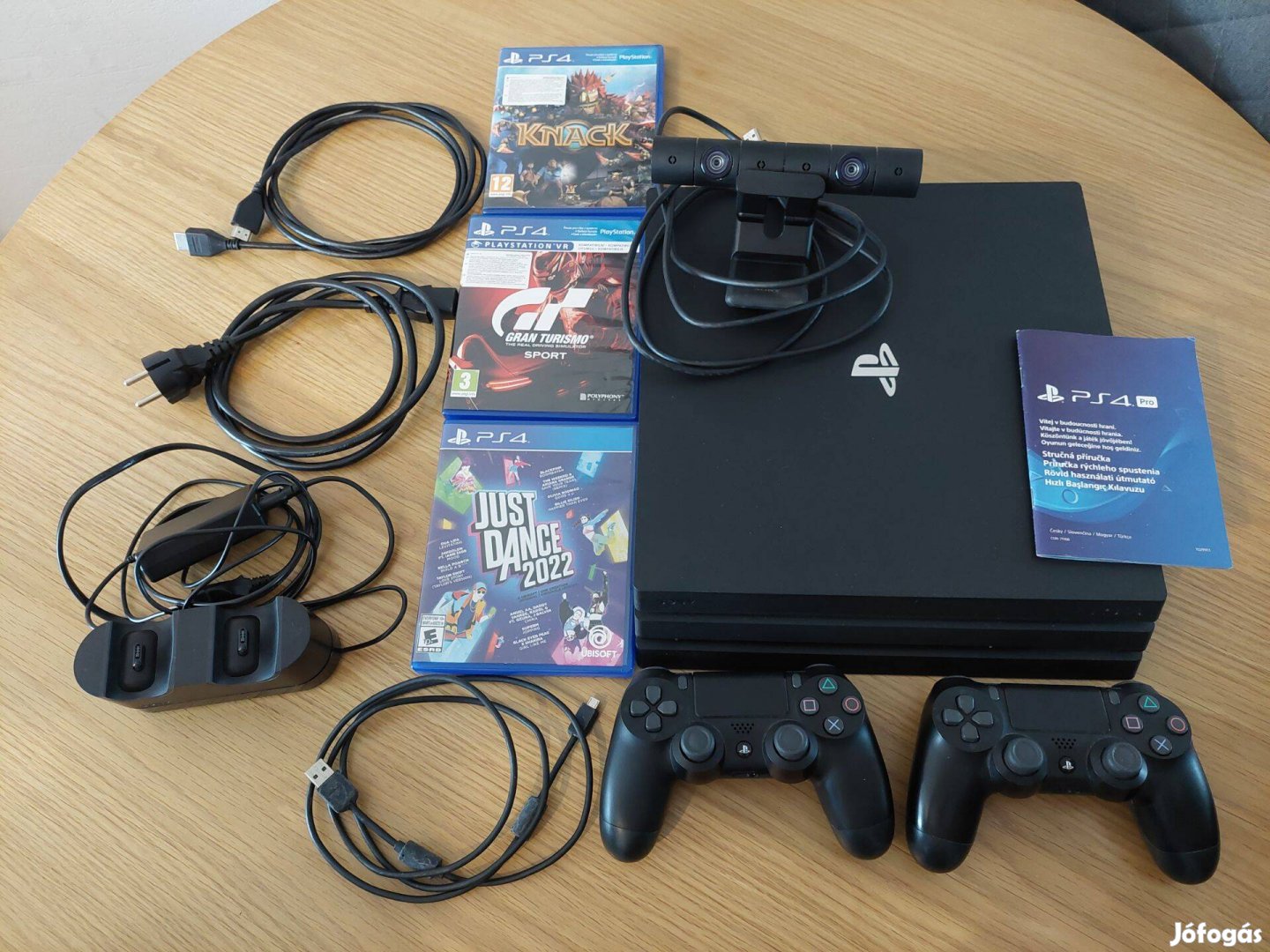 Playstation 4 /PS4 Pro + tartozékok + játékok
