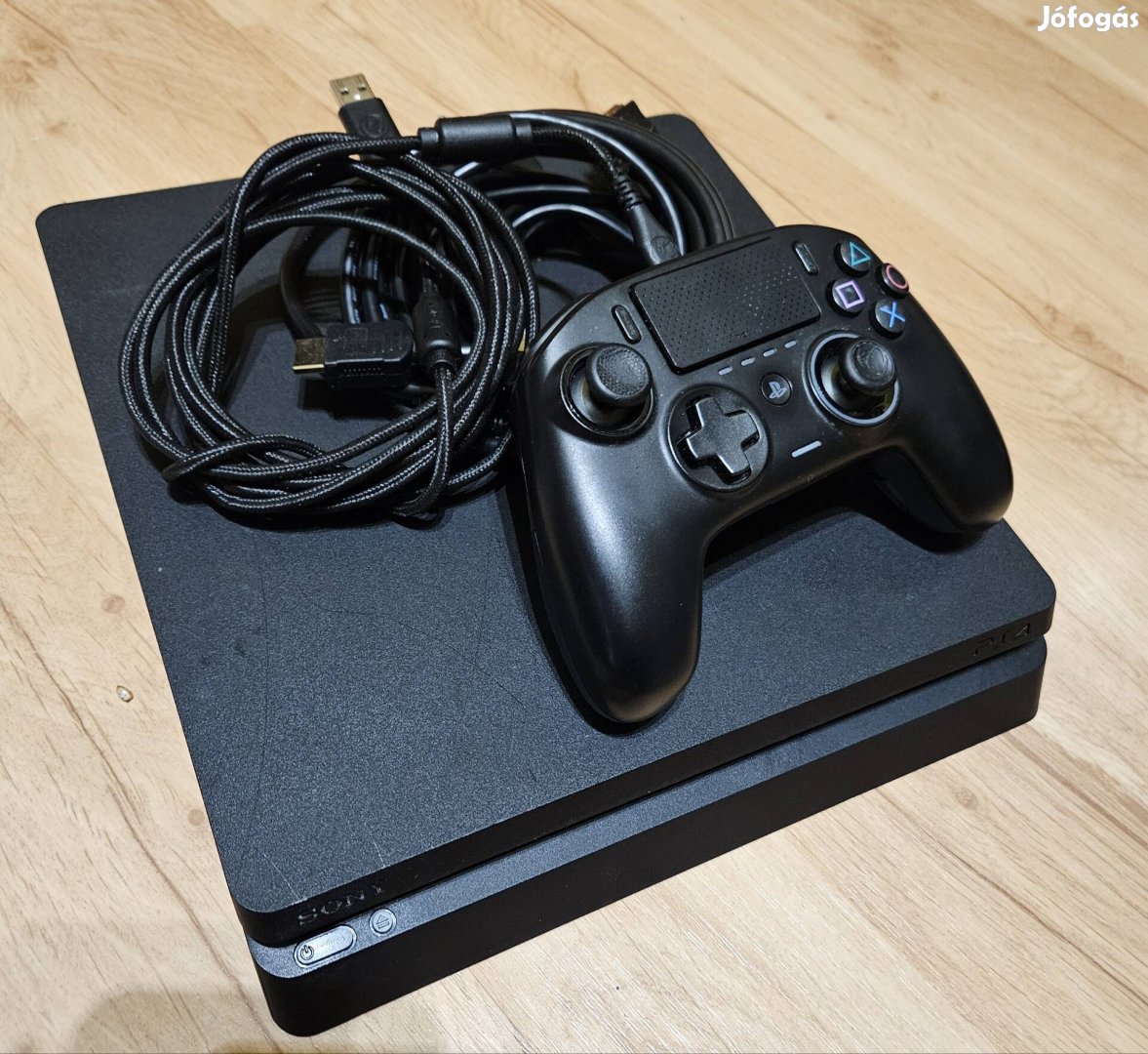 Playstation 4 ps4 slim fifa 21 játékkal