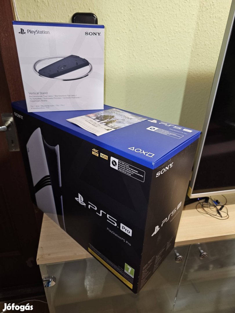 Playstation 5 Pro + Álvány + 3 Év Gari + Játékok