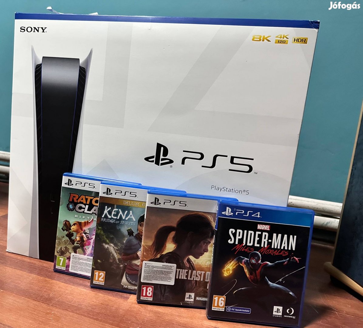 Playstation 5 + 4 játékkal