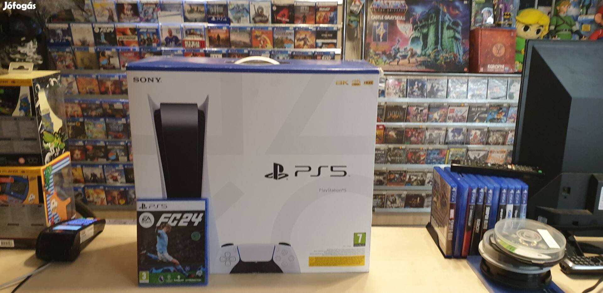 Playstation 5 lemezes FC 24 játékkal üzletből