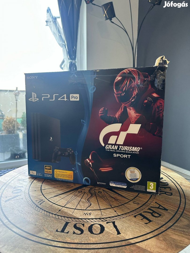 Playstation Pro 1TB, 2 Kontroller, Töltőállvány
