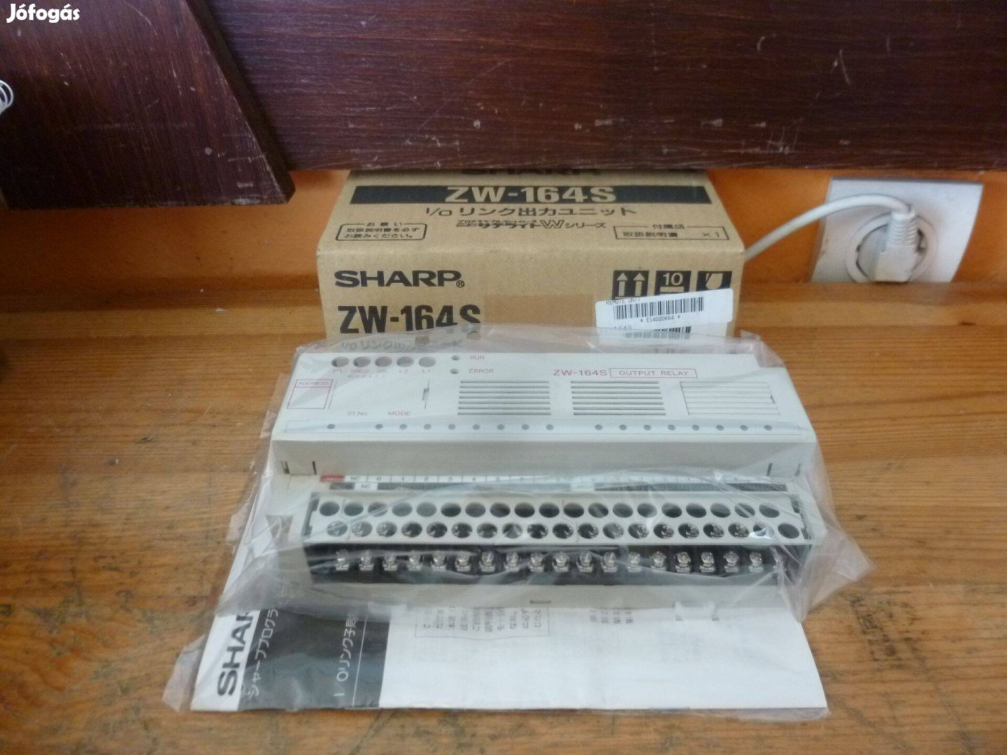 Plc output modul új Sharp ( 5549)