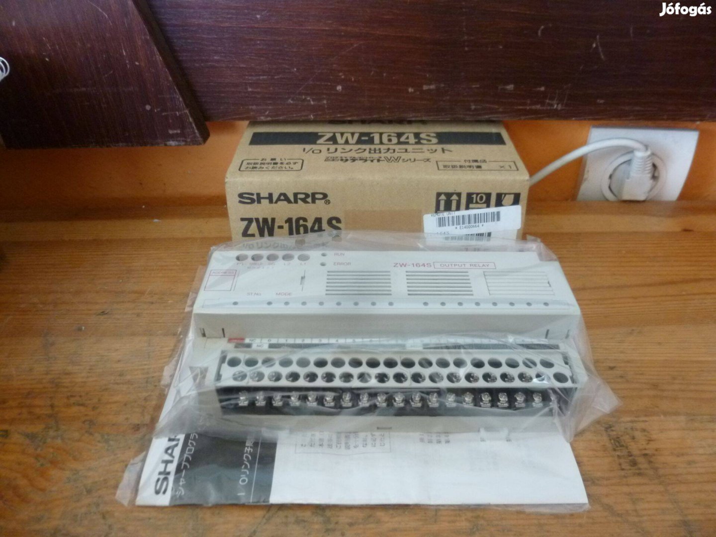 Plc output modul új Sharp ( 5549)