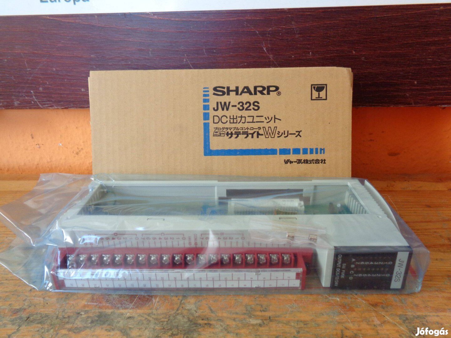 Plc output modul új Sharp ( 5825)