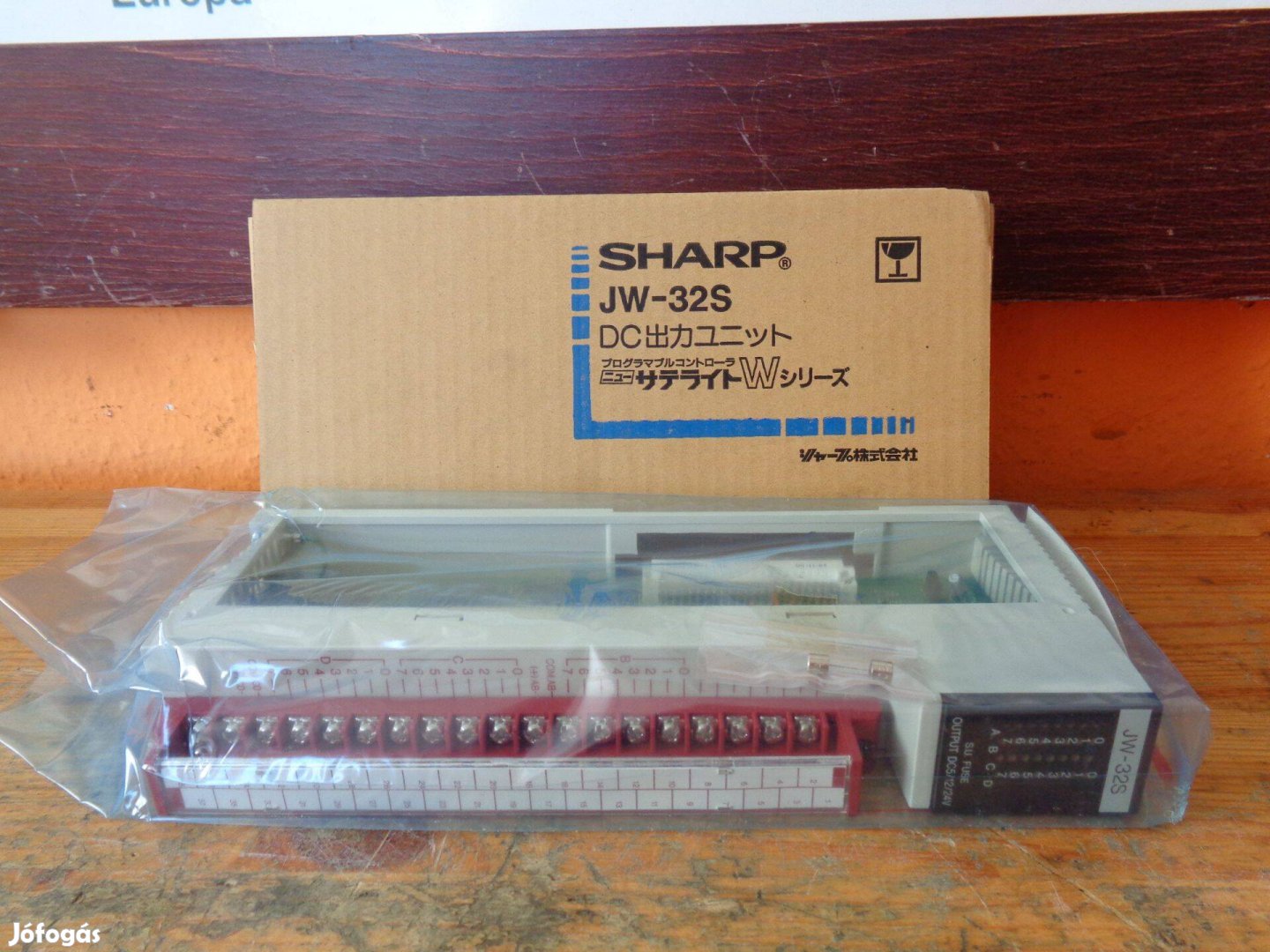 Plc output modul új Sharp ( 5825)