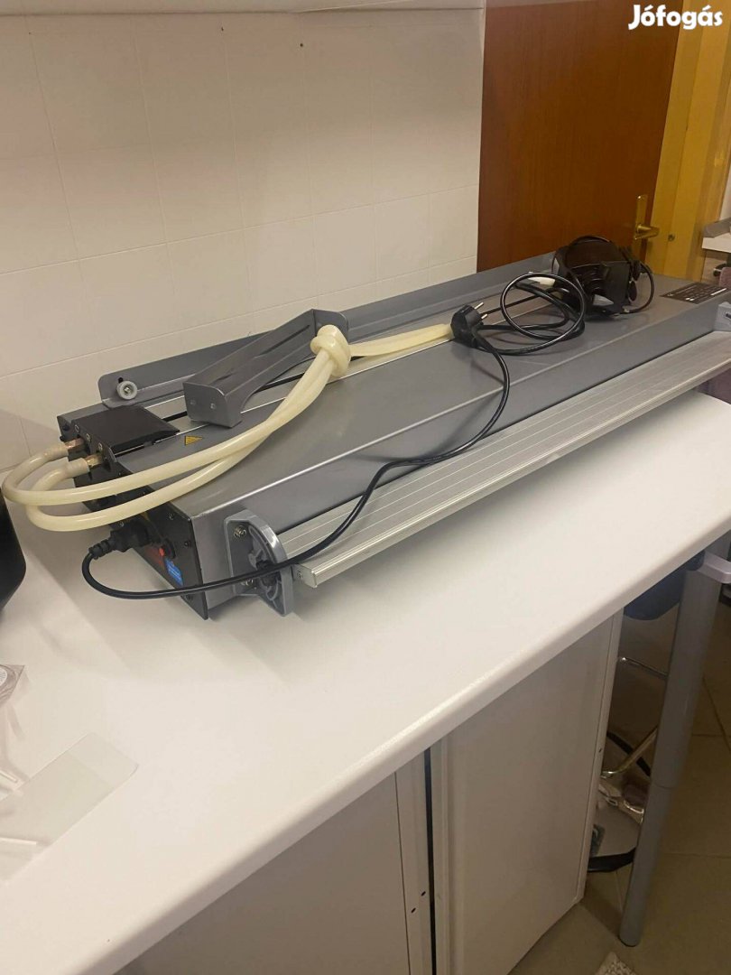 Plexi hajlító gép