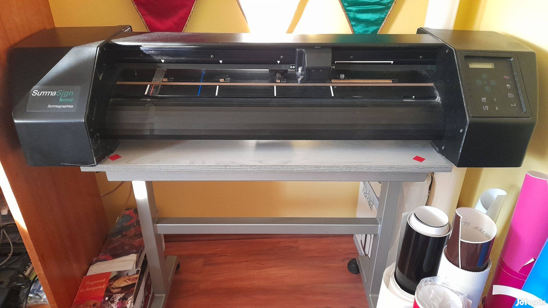 Plotter és nagyméretű monitor