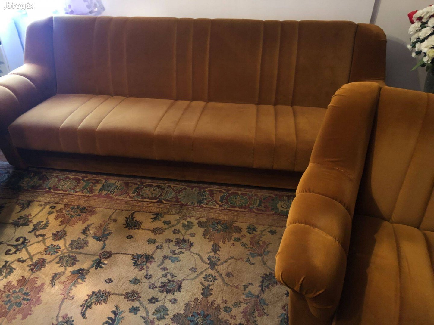Plüss ülő 3 +1+ 1 ágyneműs garnitúra eladó +1db ágyneműtartós kanapé