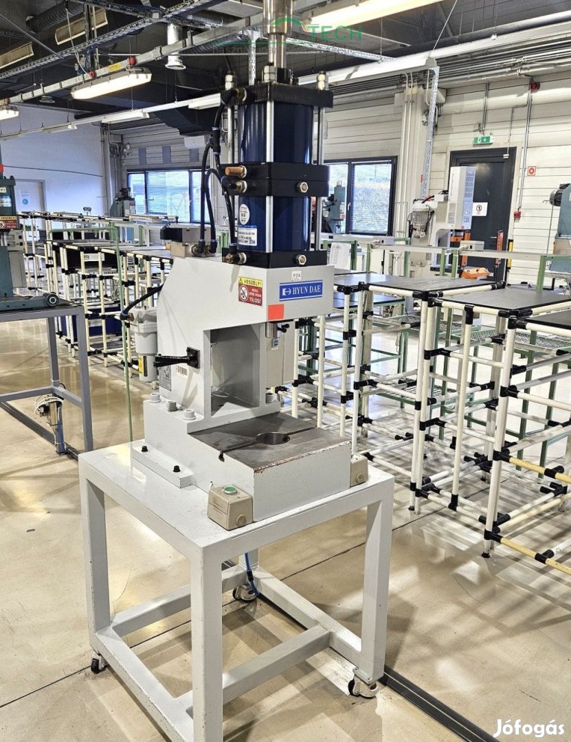 Pneumatikus Prés 2tonnás présgép Hyundae Hp2000
