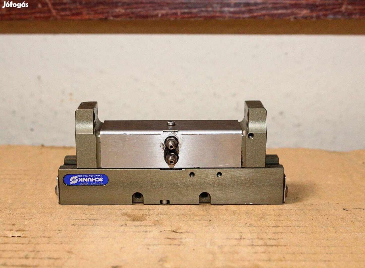 Pneumatikus párhuzamos megfogó 2 ujjas szorító Schunk 7254
