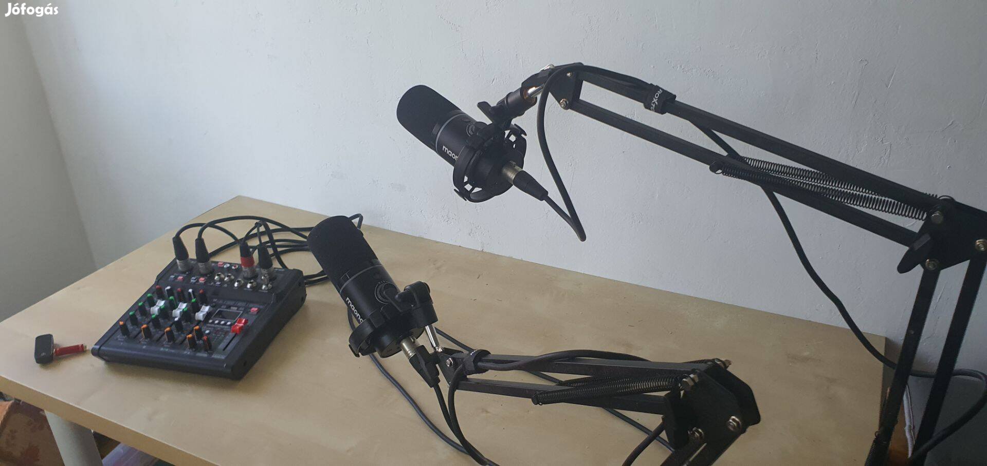 Podcast mikrofonok+keverőpult pendrive record és effekt funkcióval