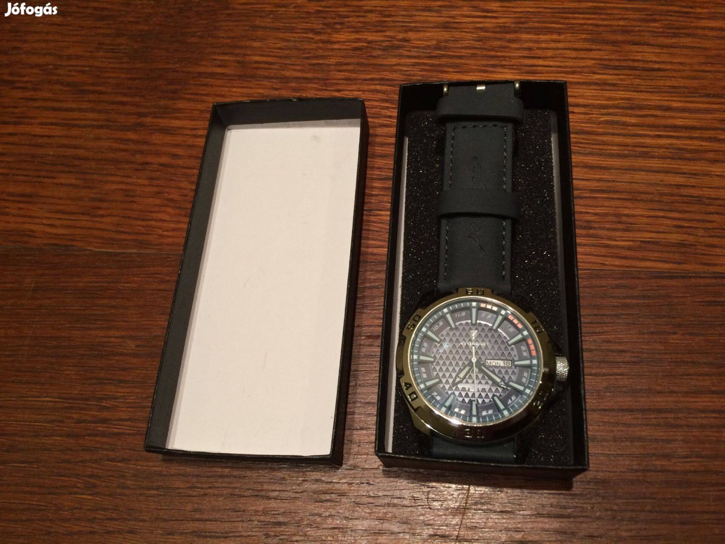 Podegar férfi karóra, óra dobozos Új