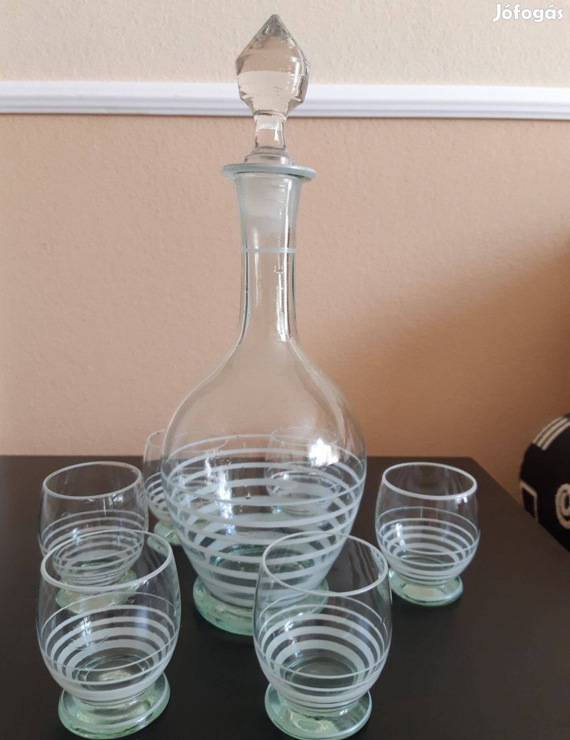 Pohárkészlet, palack és 6 darab pohár