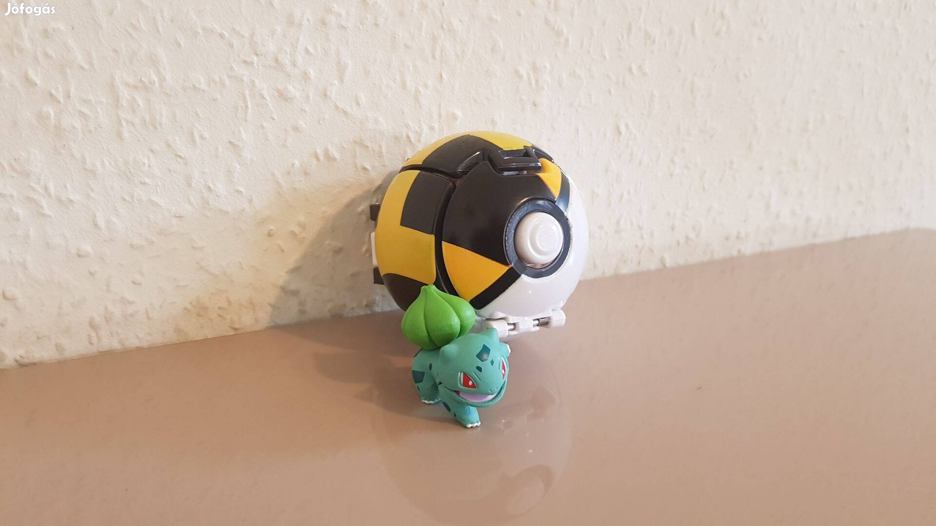 Pokélabda Bulbasaur figurával Új Pokémon számlával készleten