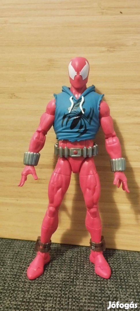 Pókember, Spiderman Marvel legends - Scarlet Spider figura