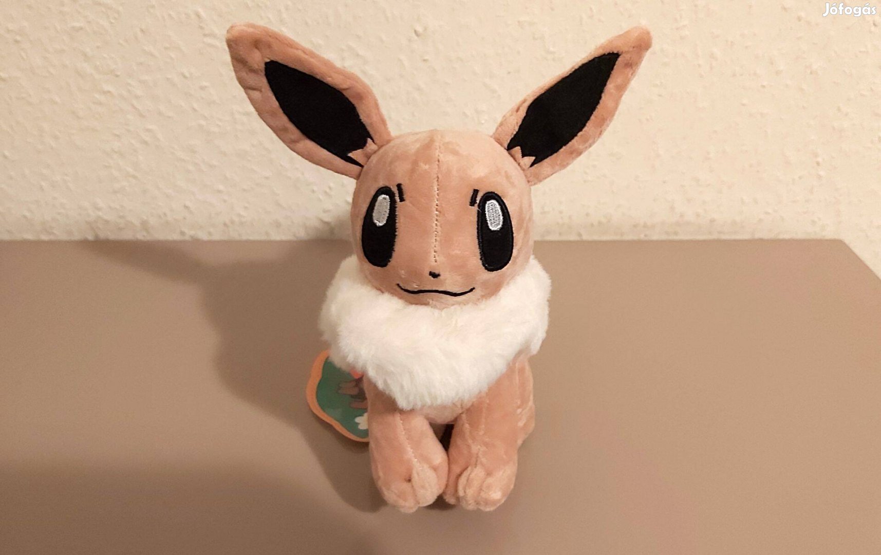 Pokemon Eevee plüss 19 cm Új Készletről pokémon számlával