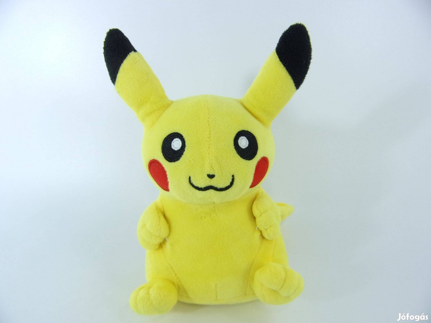 Pokémon Pikachu plüss figura!