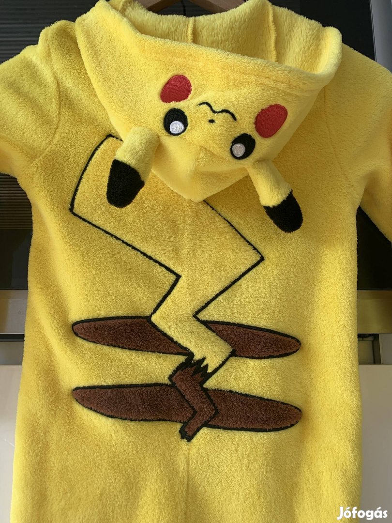 Pokemon jelmez Pikachu H&M