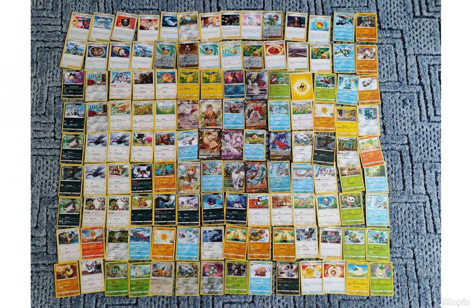 Pokémonos kártyák - 126 db