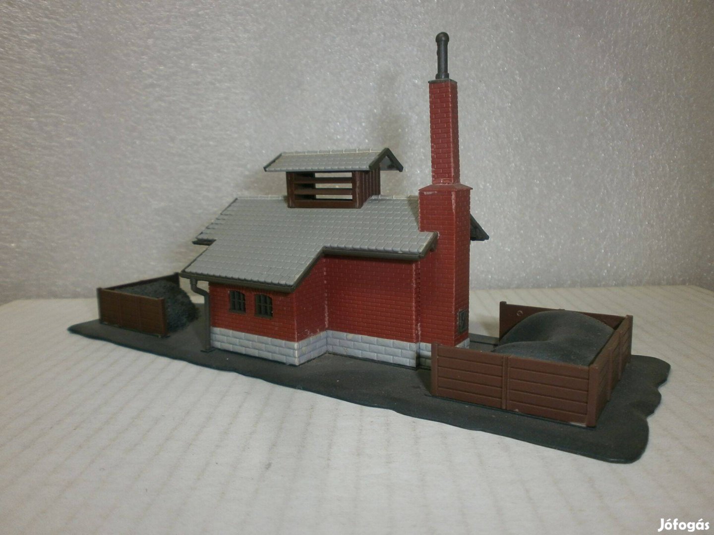 Pola - kisseb fűtöház szén raktár - H0 - F-10