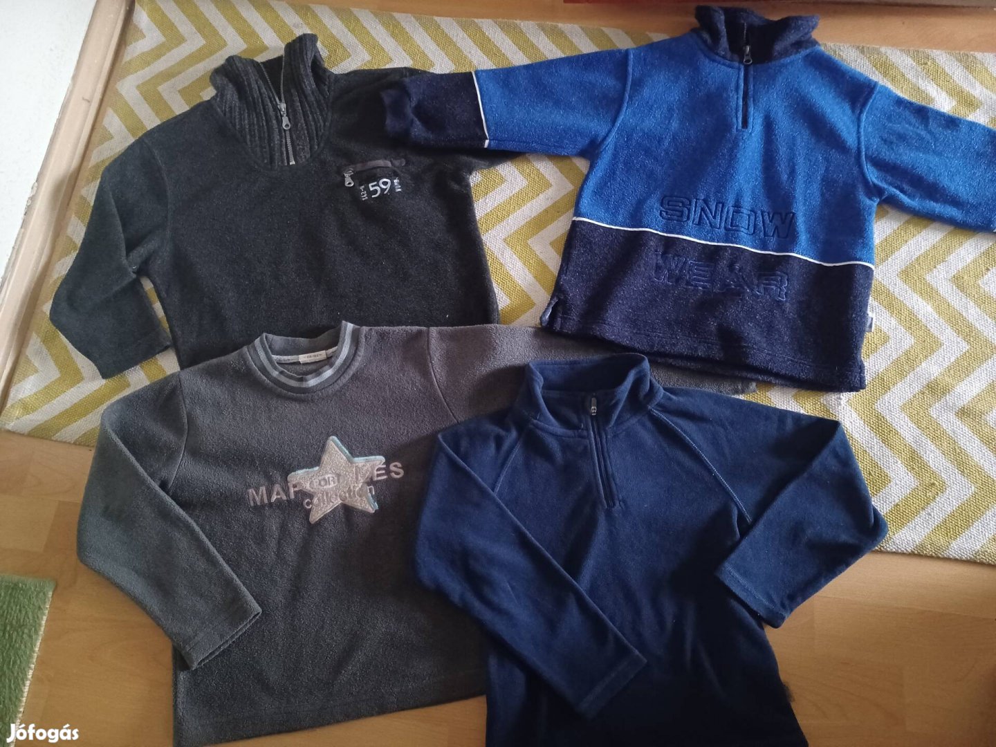 Polár pulóverek 116122-es méretek