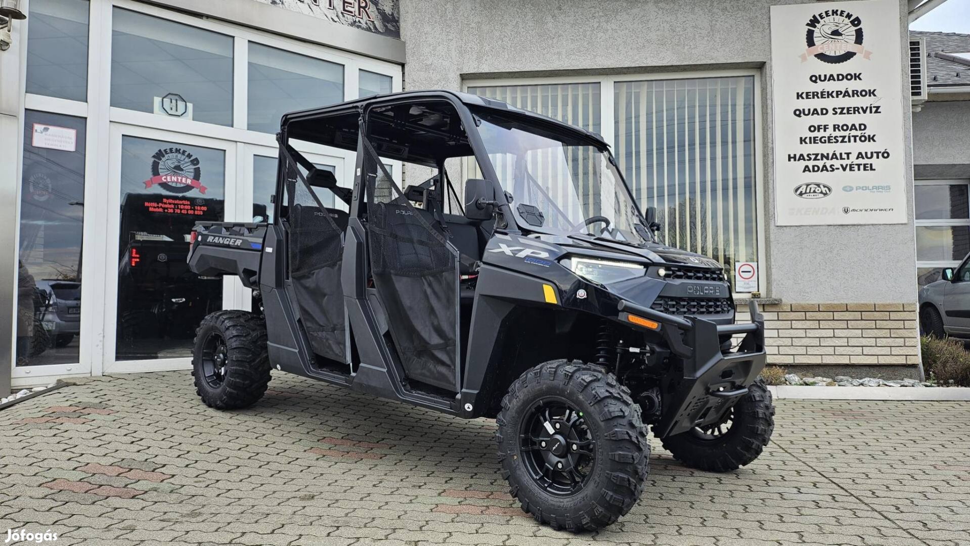 Polaris Ranger 6Fős Crew 1000 XP Azur Crystal E...