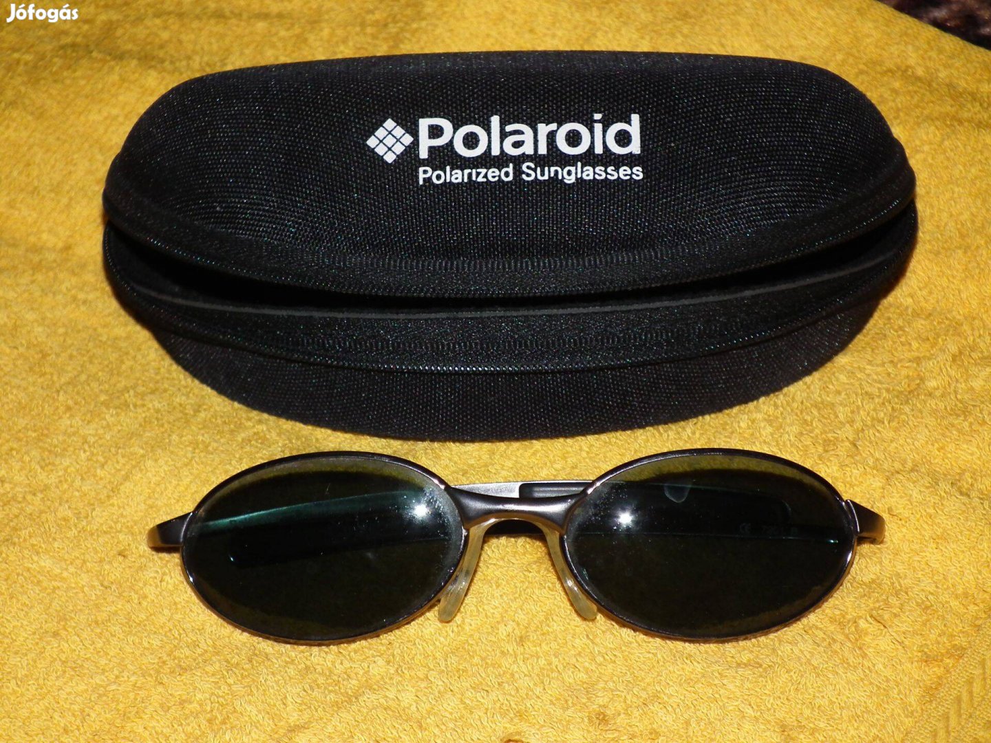 Polaroid polarizált napszemüveg + tok