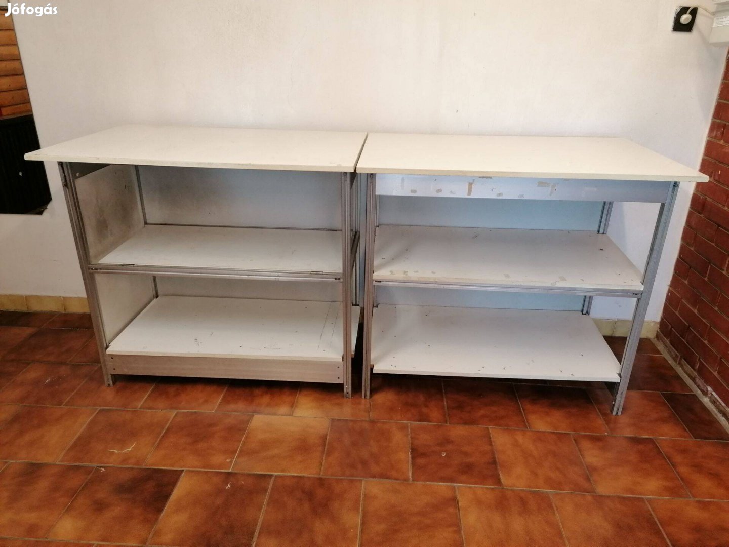 Polc, eladópult aluminium vázas