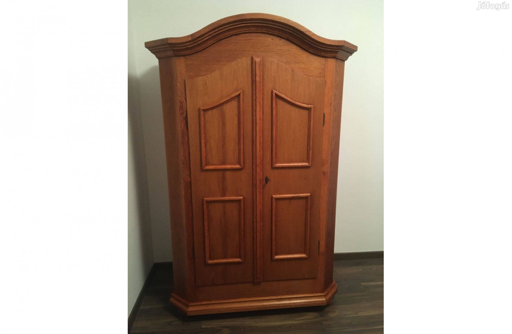 Polcos, zárható, tömör fa, tölgyfa ruhásszekrény, szekrény