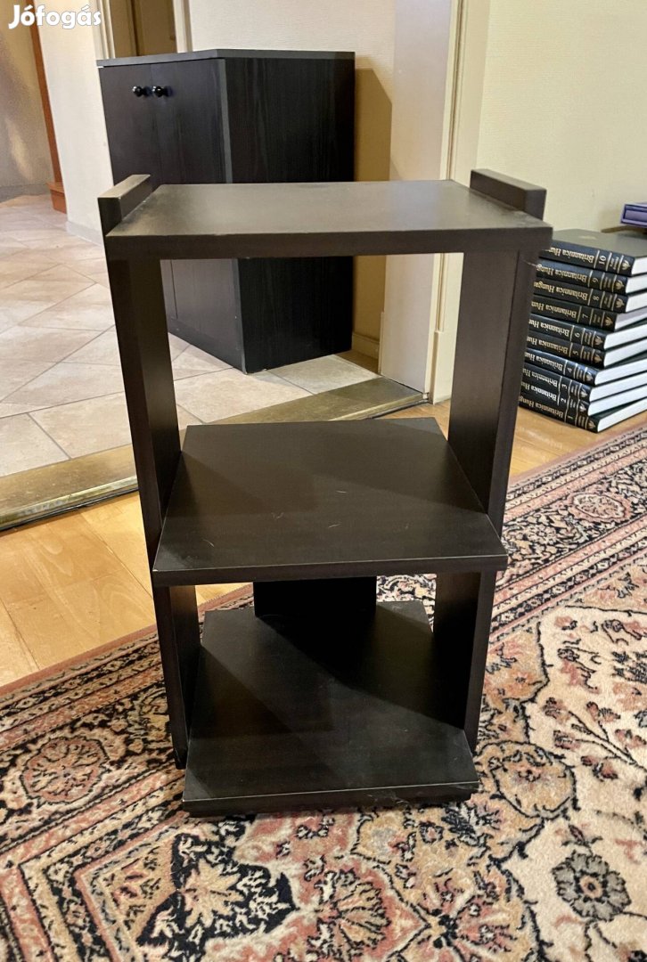 Polcos kis asztal fekete