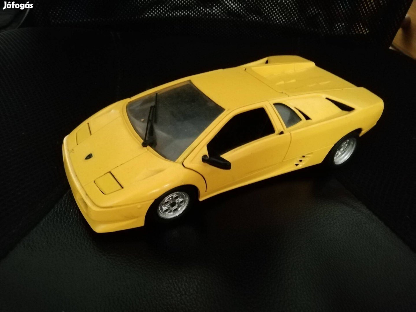 Polistil 1/18 Lamborghini Diablo autómodell