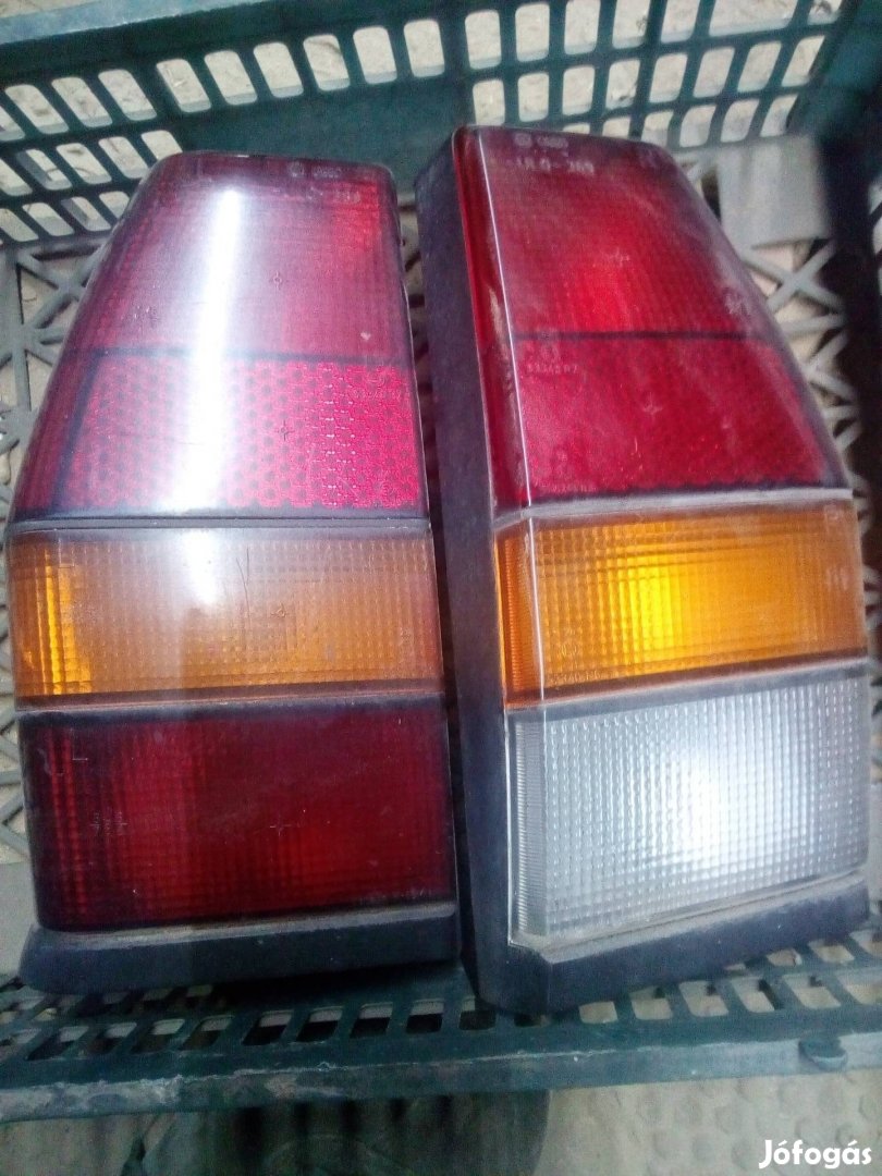 Polo 86c hátsó lámpa párban eladó