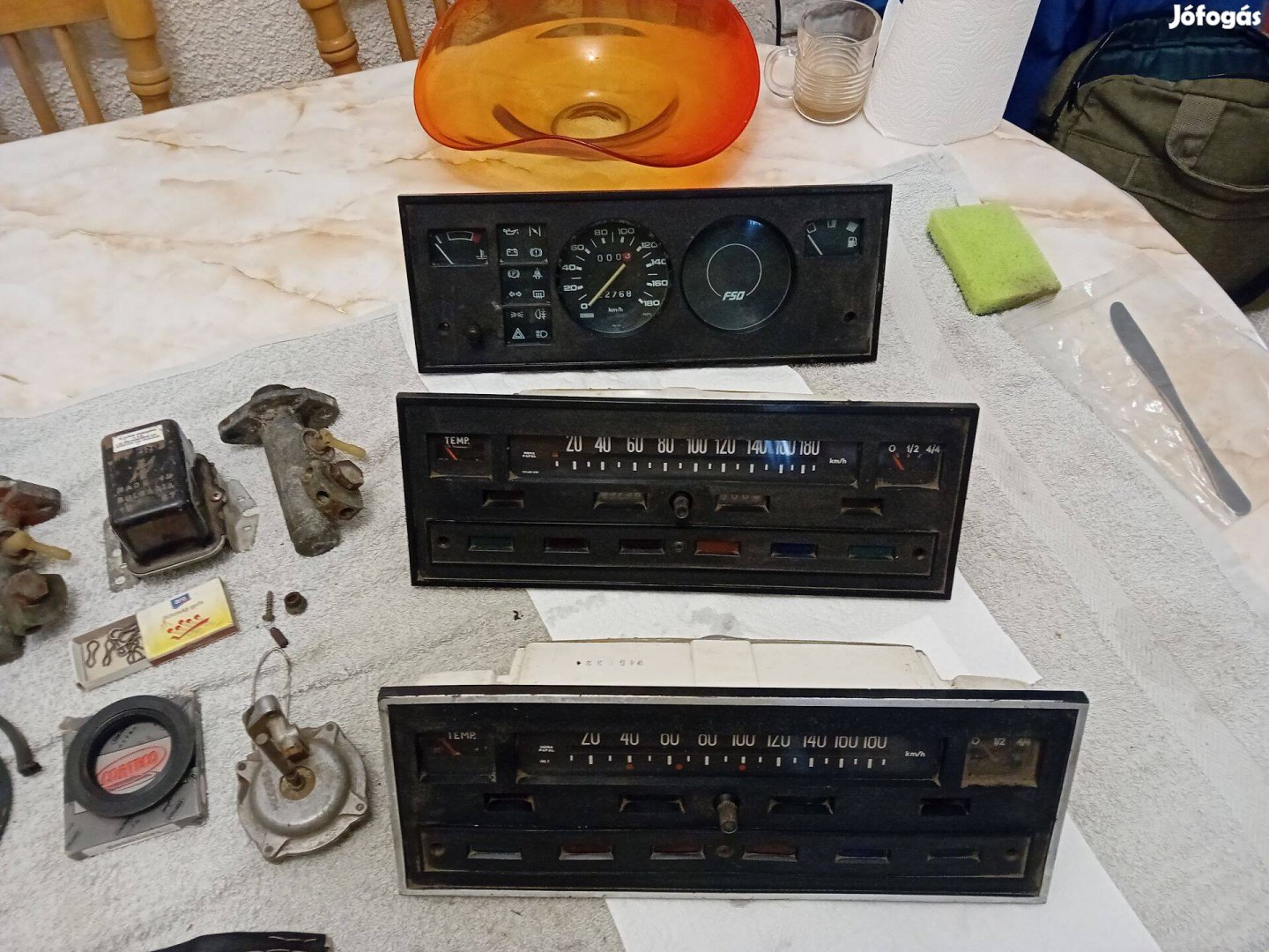 Polski Fiat 125 125p műszeregység