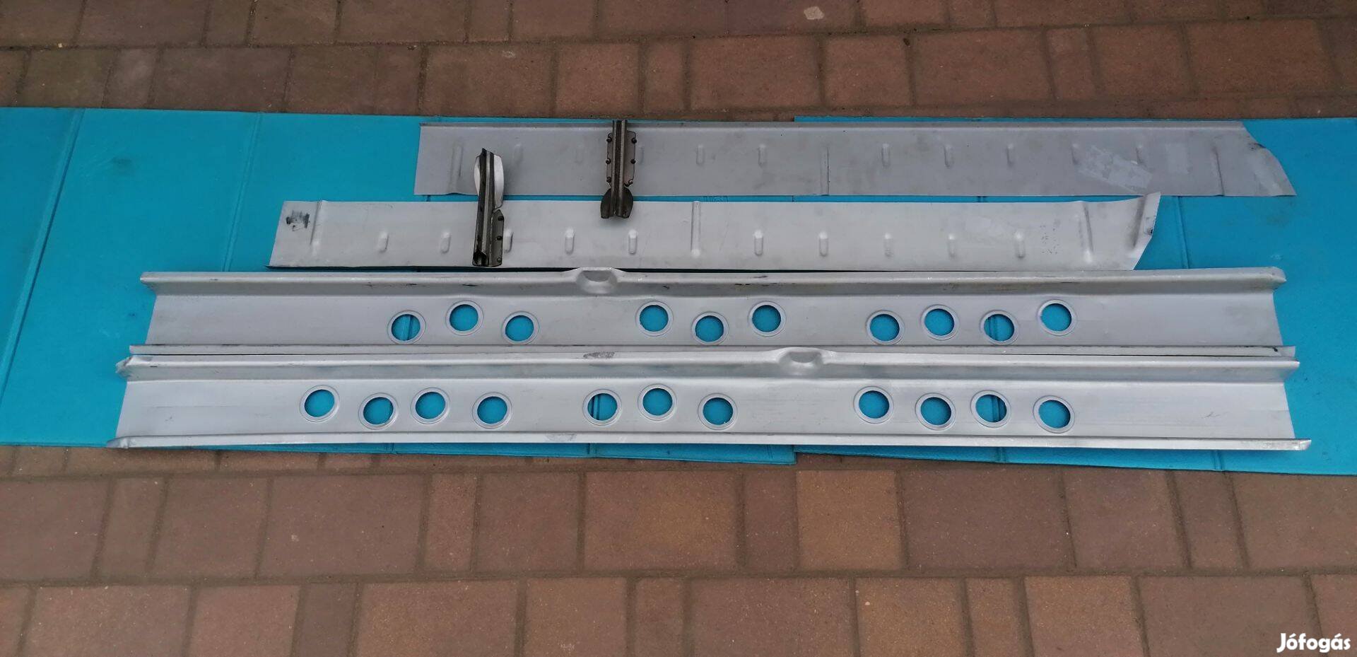 Polski Fiat 125 eredeti gyári Belső és alsó küszöbök