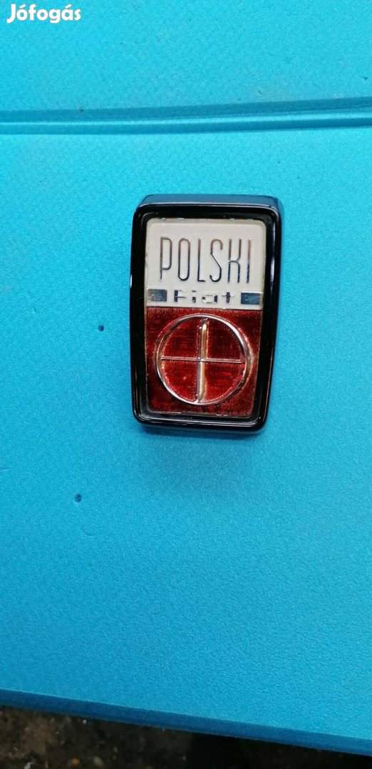 Polski Fiat 125 gyári új diszrács embléma