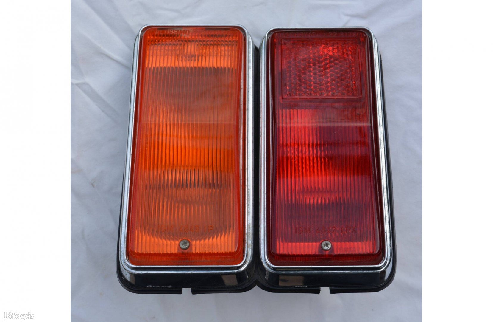 Polski Fiat 125 új króm keretes bal hátsó lámpa 125P