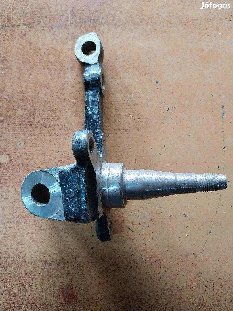 Polski Fiat 126P Első Tengelycsonk 