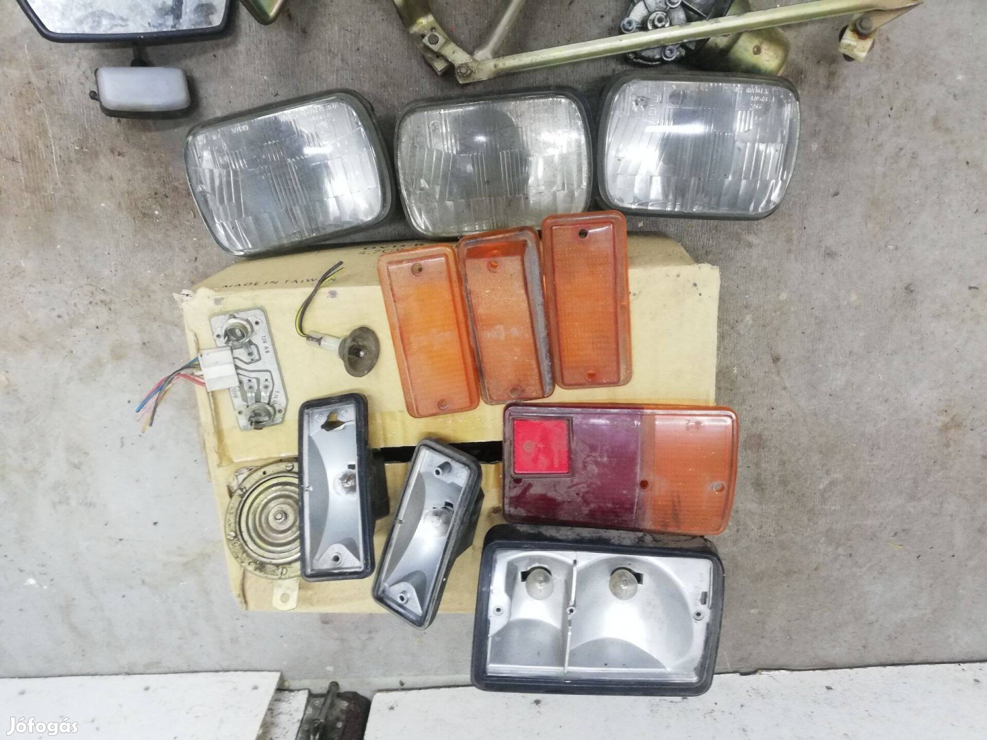 Polski Fiat 126 Kispolszki alkatrészek elvihetők