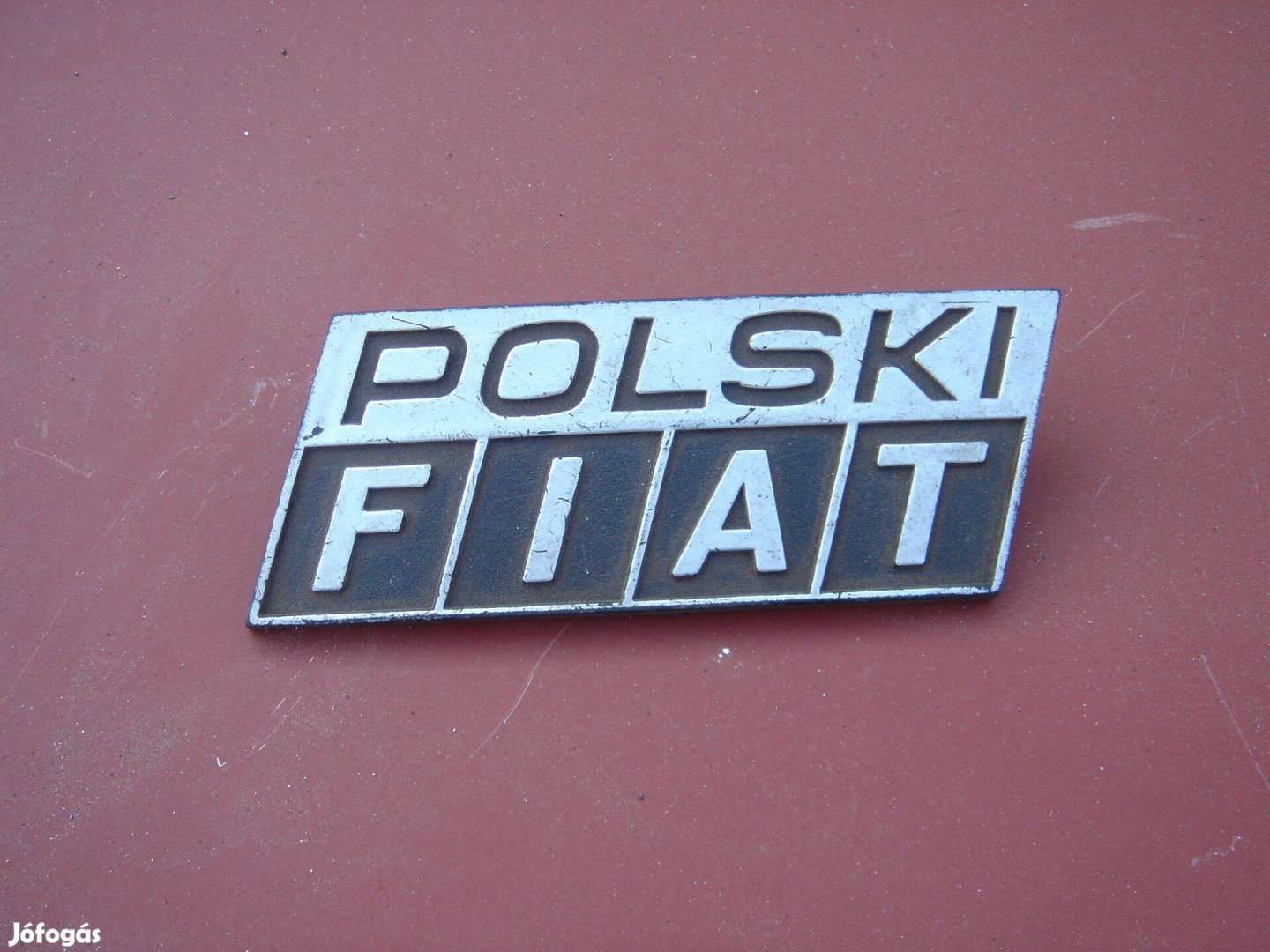 Polski Fiat 126 eredeti gyári és új homlokfal embléma