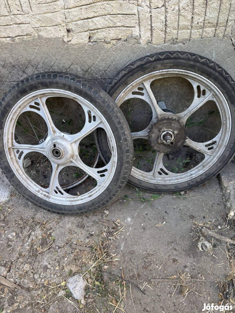 Polymobil nagy kerék (16-os) 