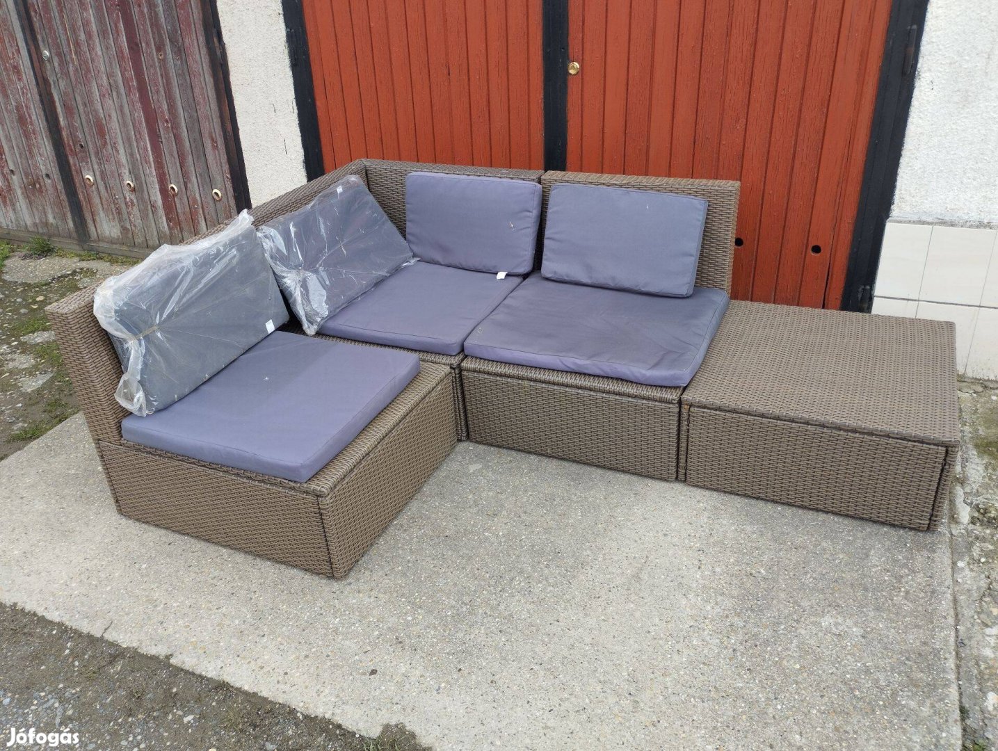 Polyrattan kerti garnitúra