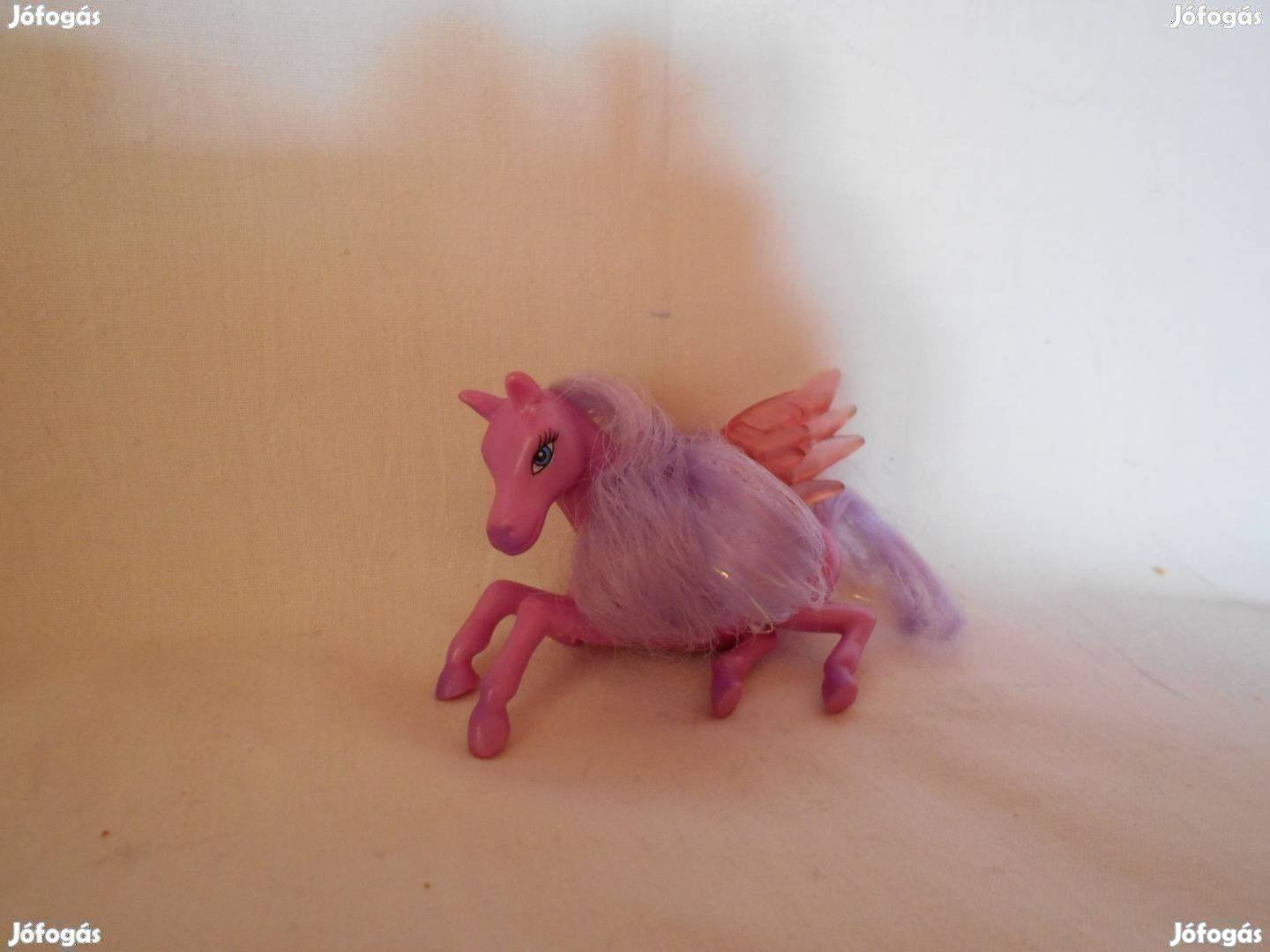 Póni a "My little pony" meséből, 9 cm-es, ülő, szárnyas