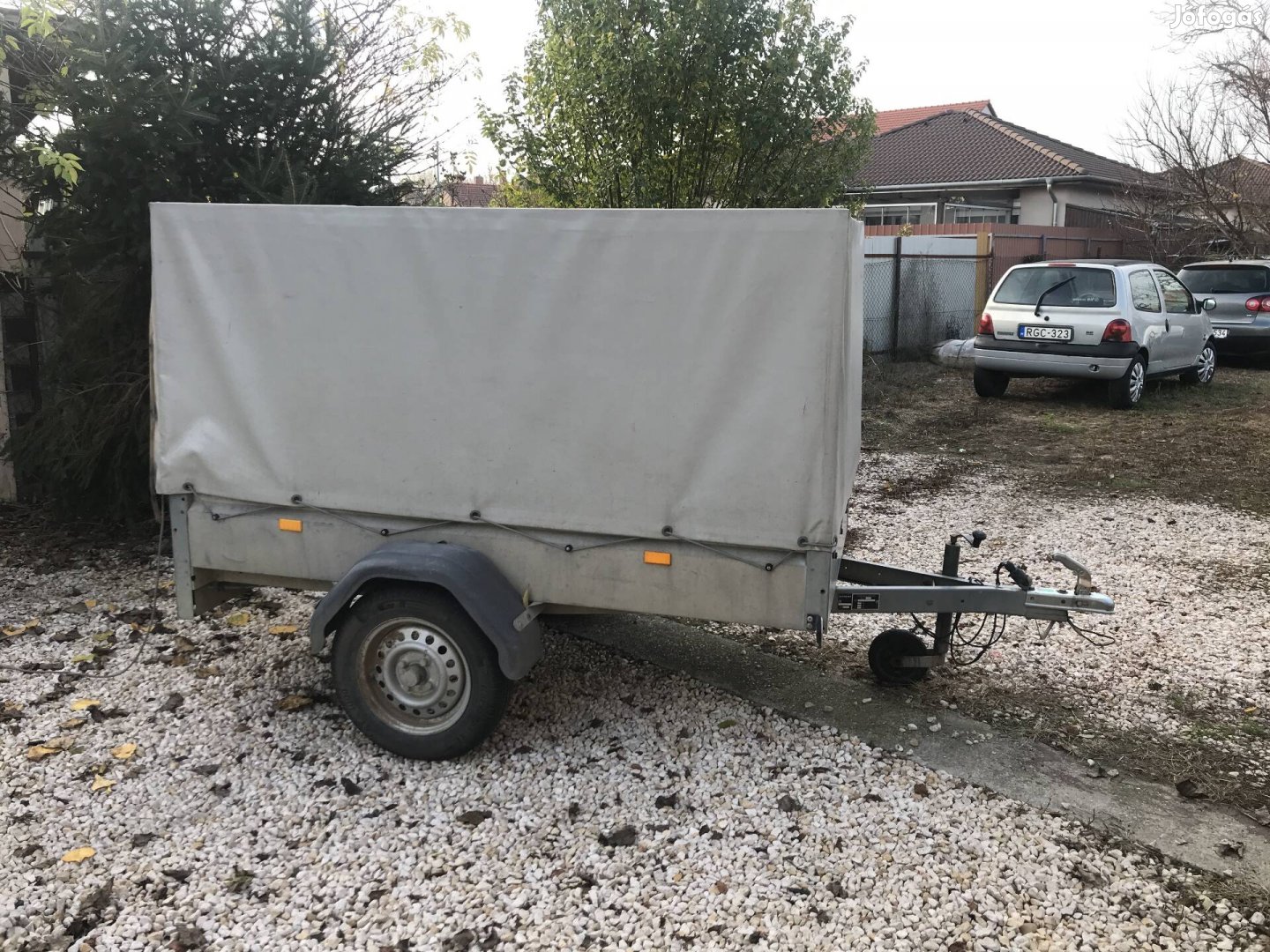 Ponyvás utánfutó eladó