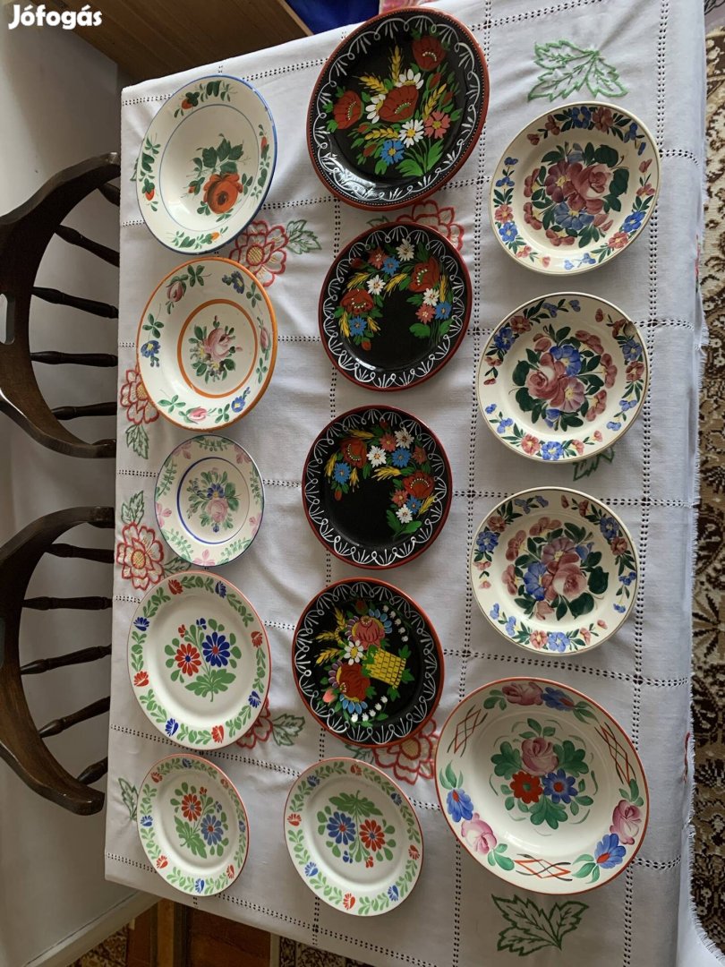 Porcelán Falitányér