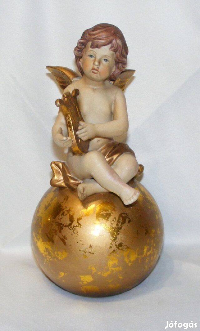 Porcelán angyal