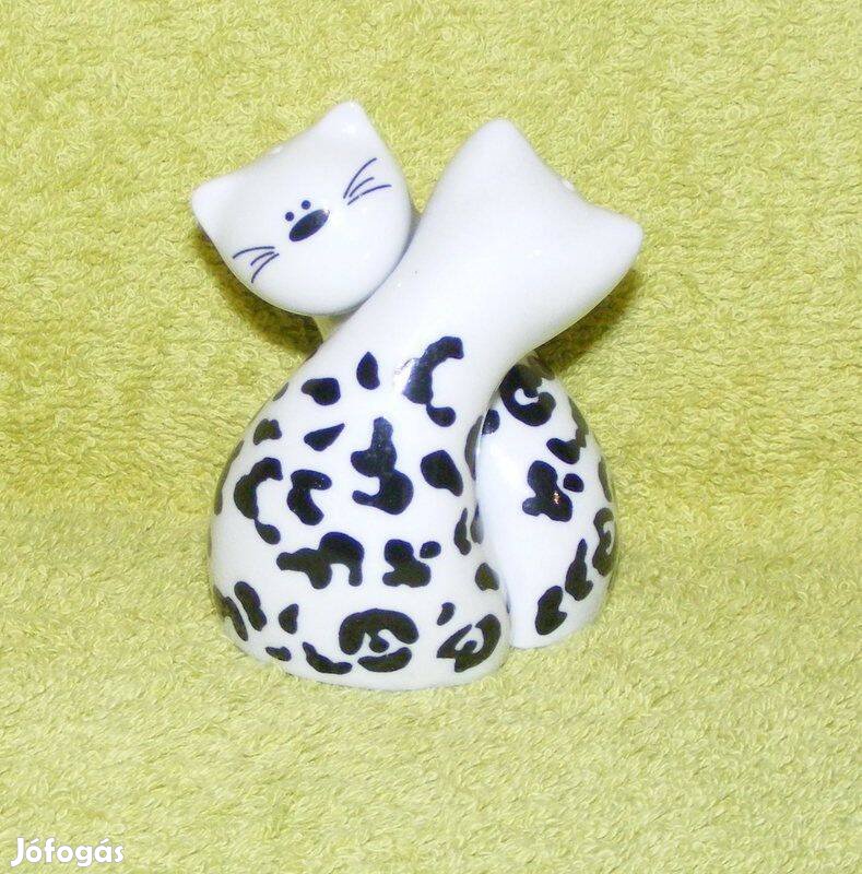 Porcelán cica só- és borsszóró figura