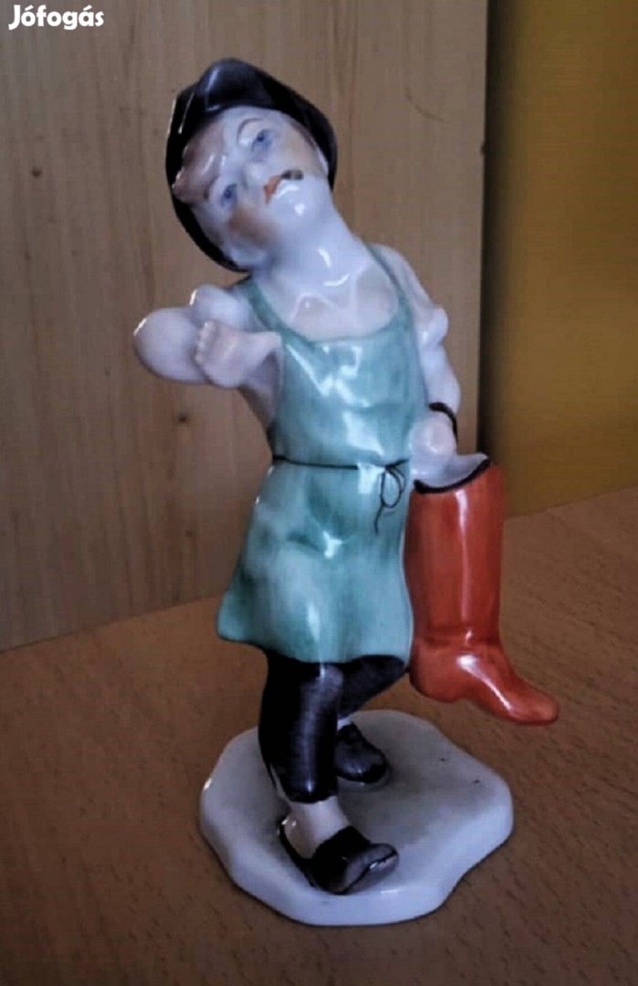 Porcelán cipész inas, csizmadia fiú Herendi figura