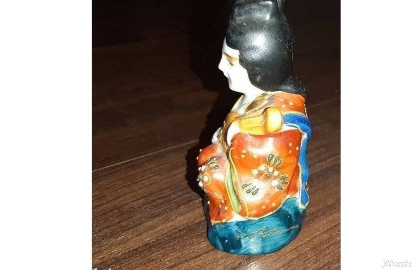 Porcelán hölgy